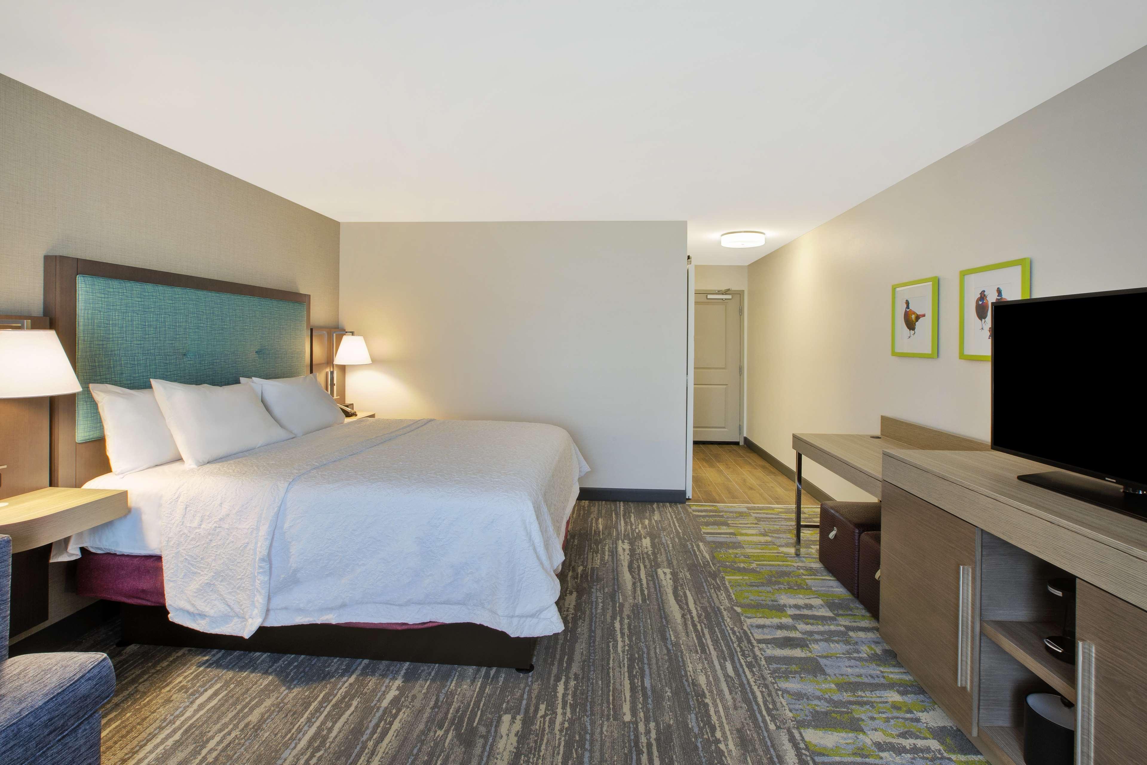 Hampton Inn & Suites By Hilton, Southwest Sioux Falls Exterior photo