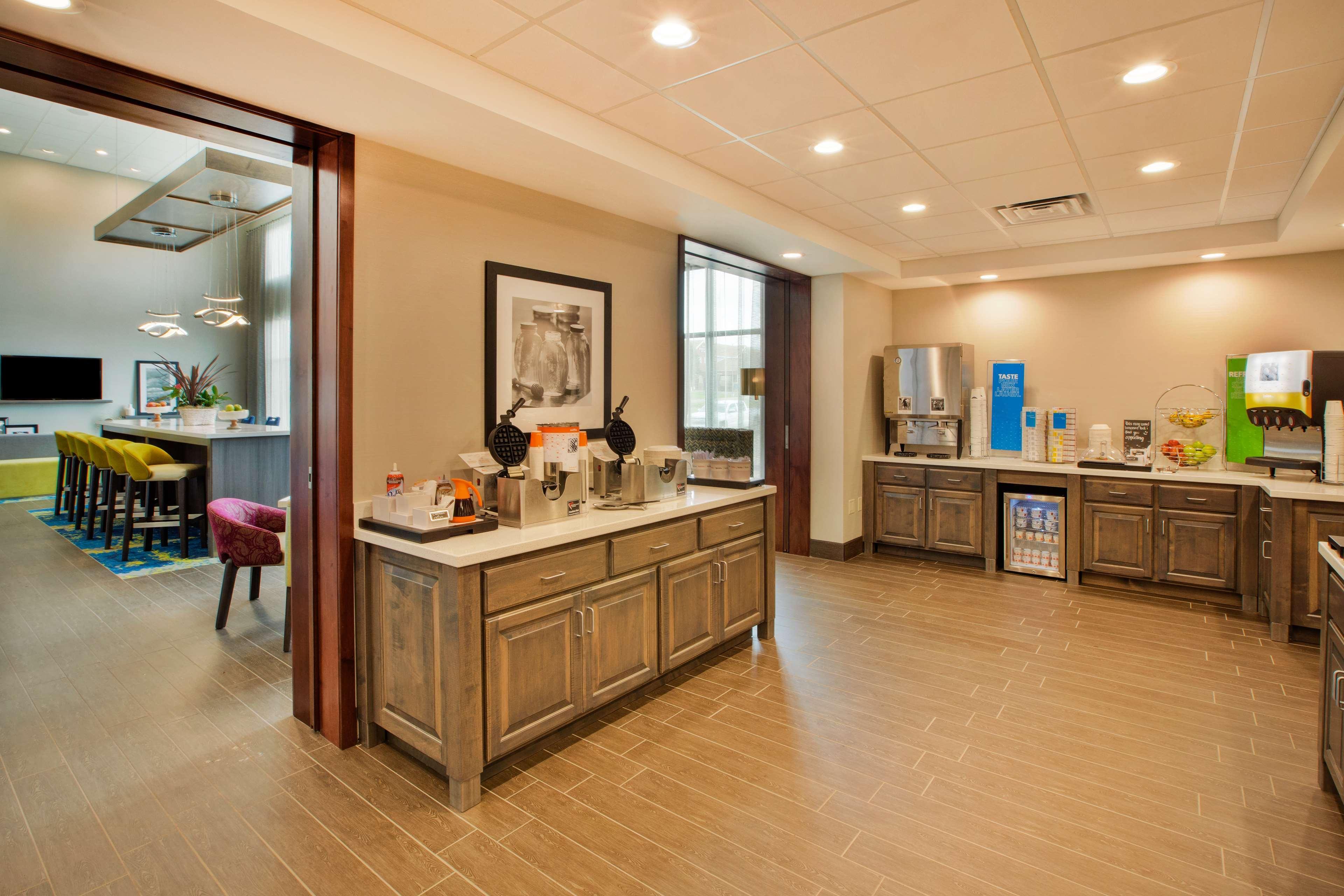 Hampton Inn & Suites By Hilton, Southwest Sioux Falls Exterior photo