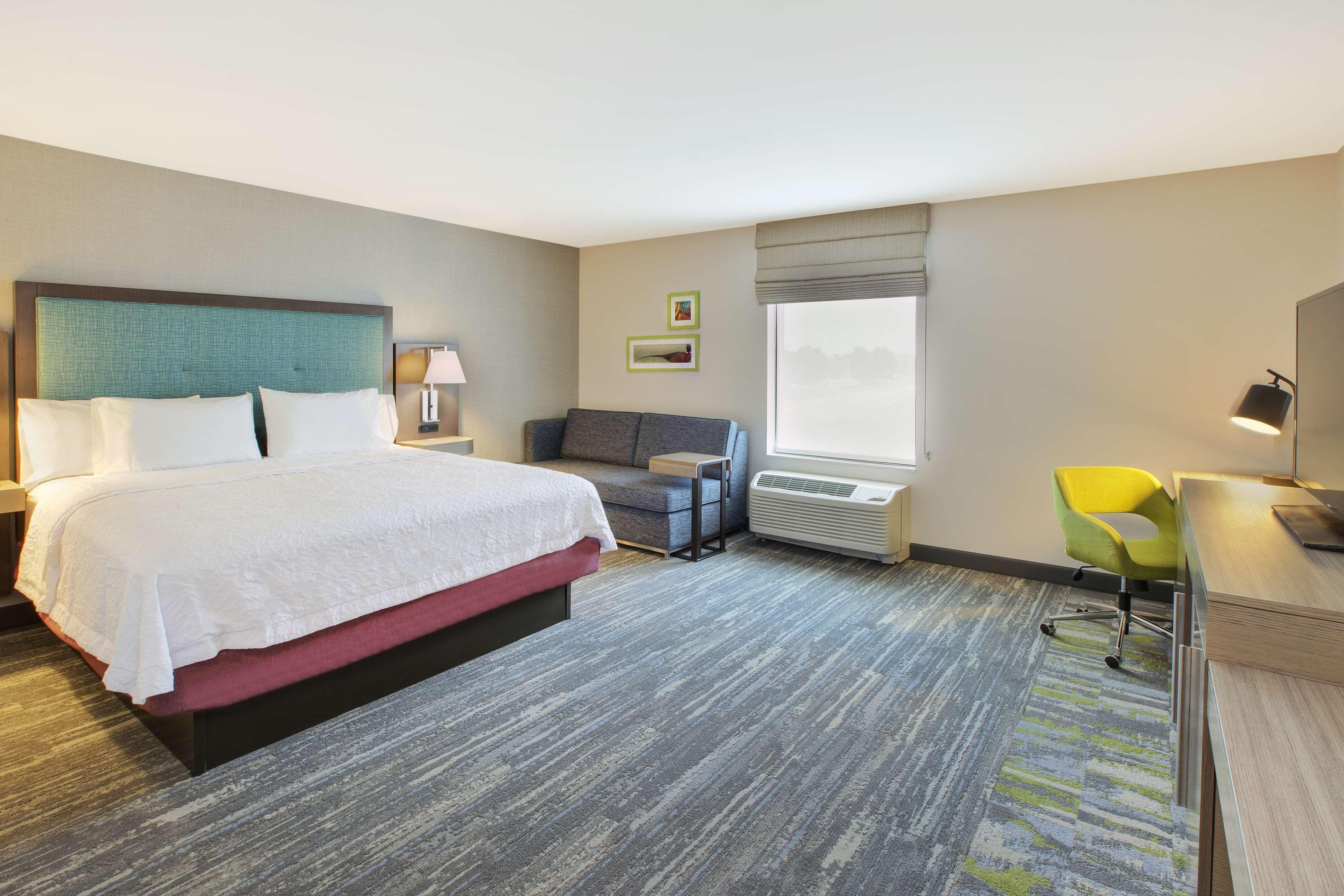 Hampton Inn & Suites By Hilton, Southwest Sioux Falls Exterior photo